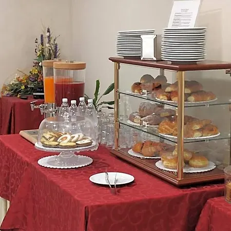 Europa Hotel 3*