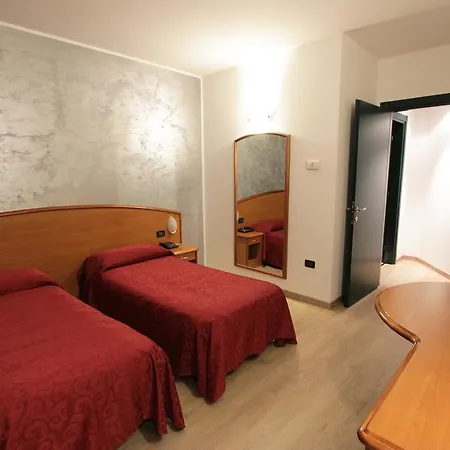 Europa 3*