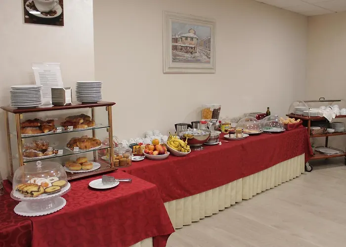 Отель Europa 3*